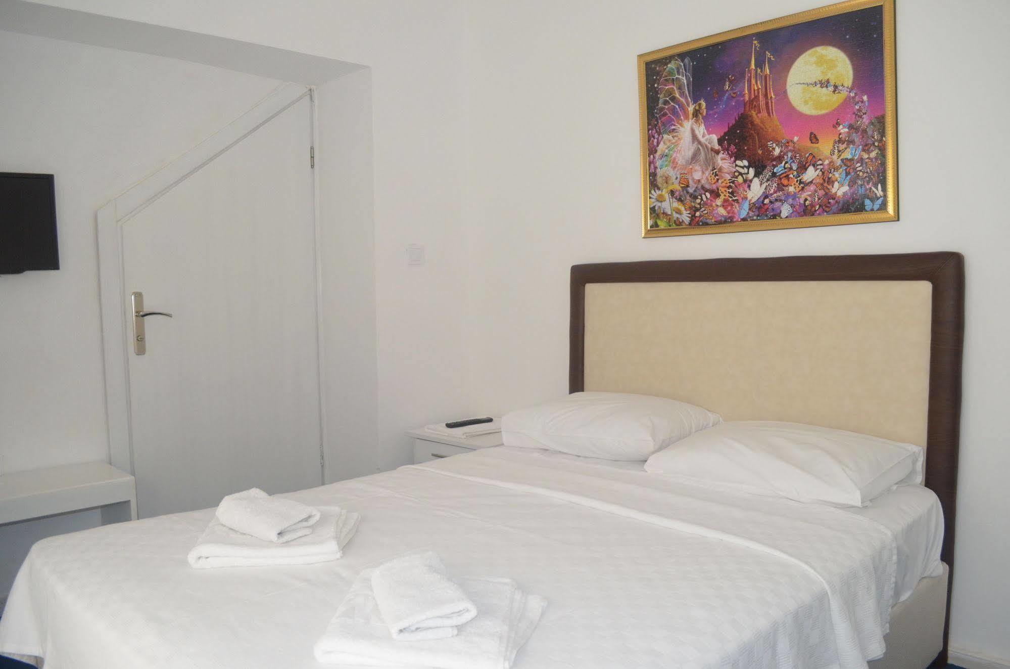 Lacivert Hotel Ayvalı Exteriér fotografie